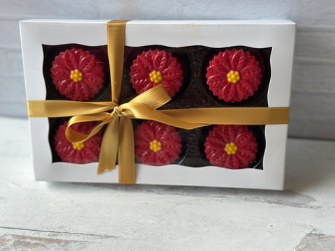 Poinsettia Chocolate Covered Oreos (Set of 6)