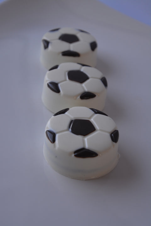 Soccer Chocolate Covered Oreos