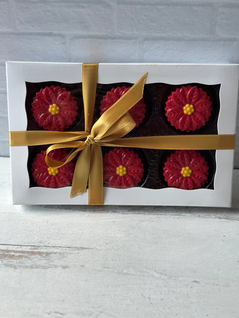 Poinsettia Chocolate Covered Oreos (Set of 6)