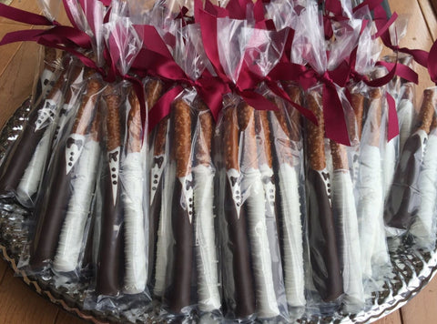 Wedding Bride & Groom Chocolate Covered Pretzels (12 Sets of 2)